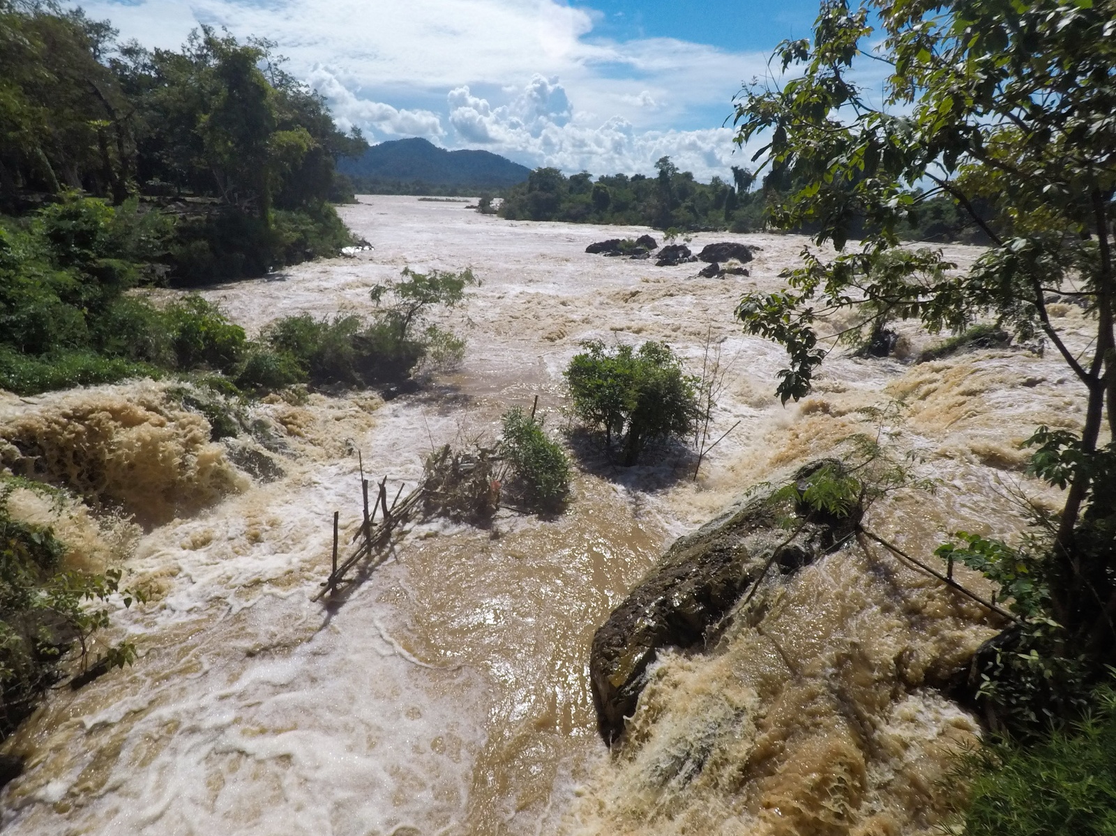 Khonephapheng Waterfall 04